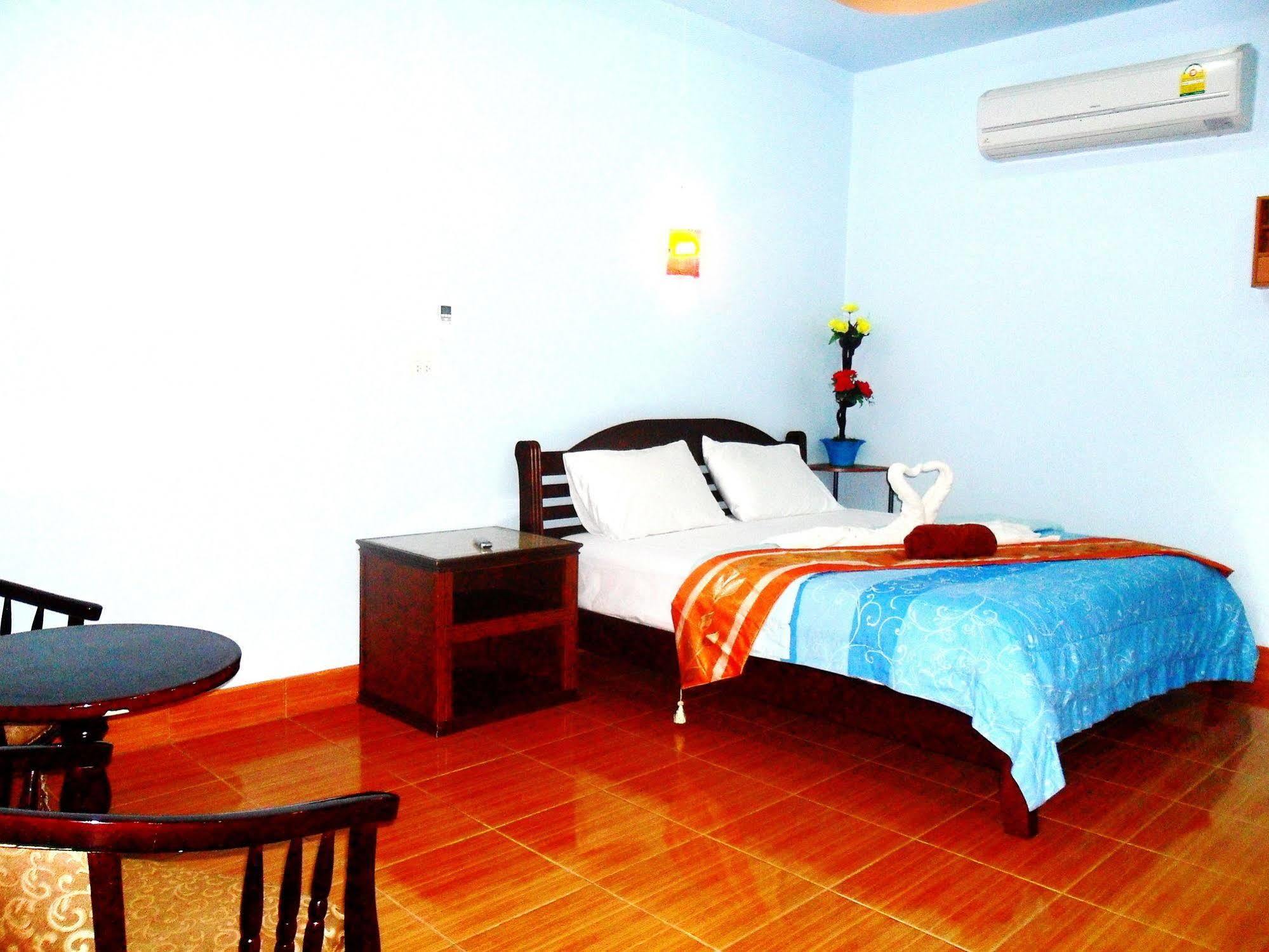 Hotel Phu Lanta Life à Ko Lanta Extérieur photo
