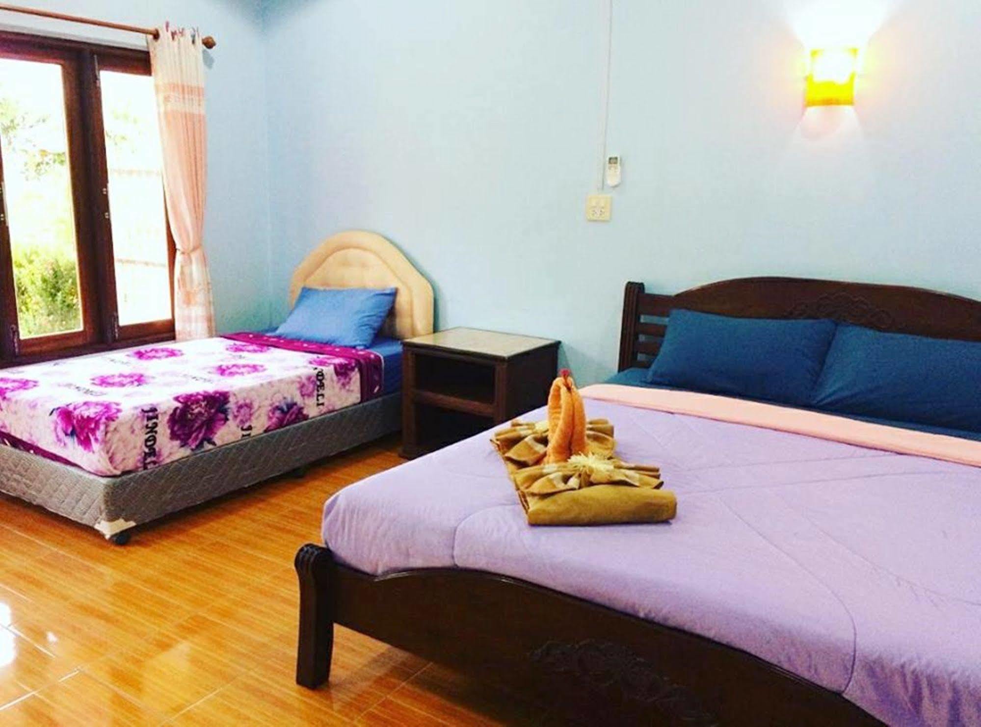 Hotel Phu Lanta Life à Ko Lanta Extérieur photo