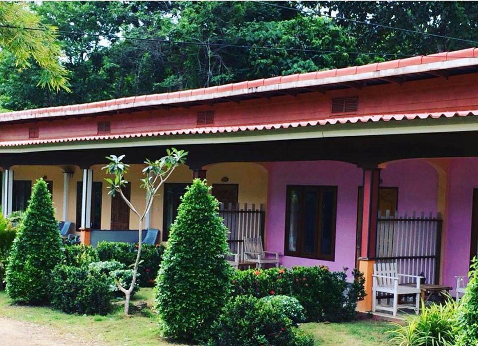 Hotel Phu Lanta Life à Ko Lanta Extérieur photo